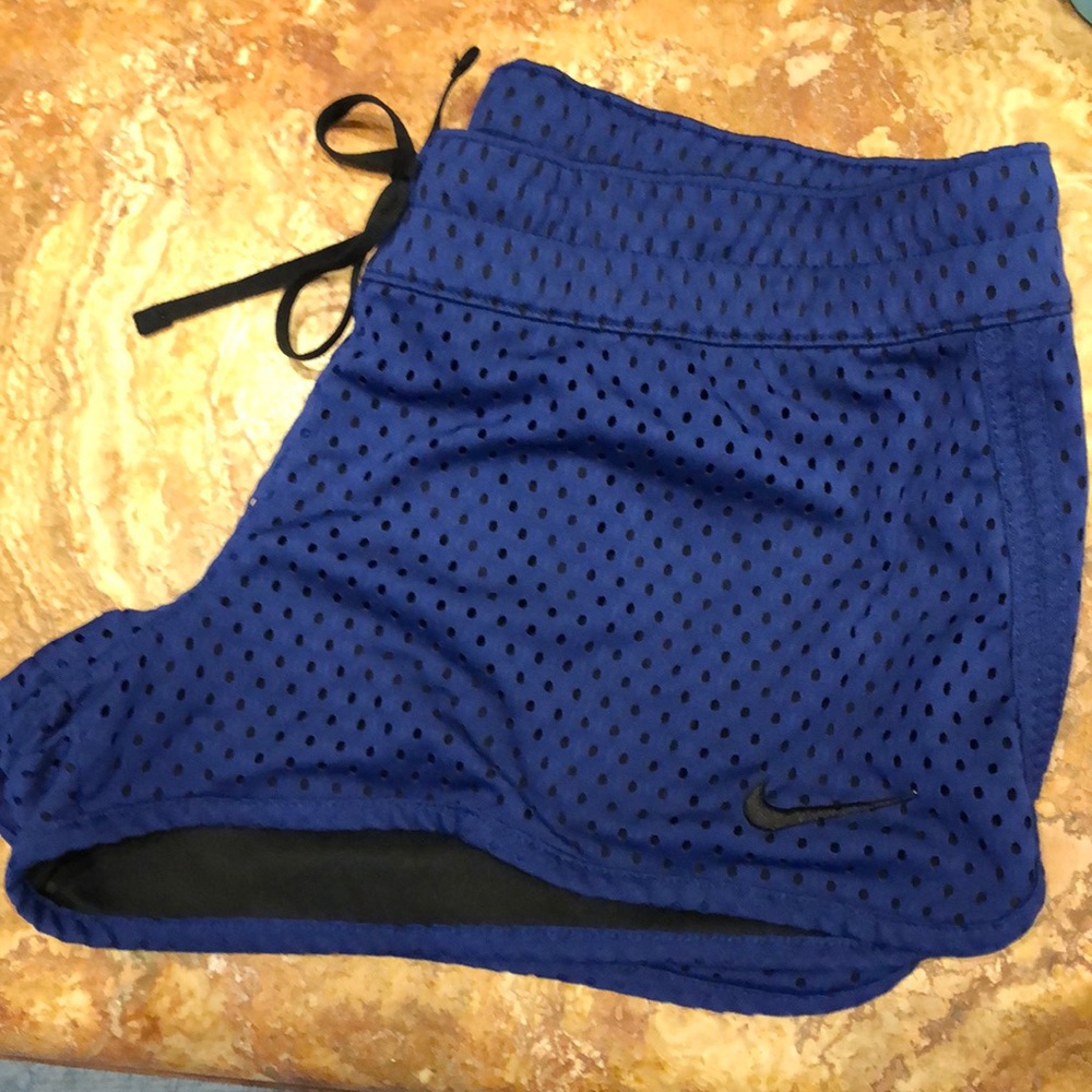 Nike reversible mesh shorts medium